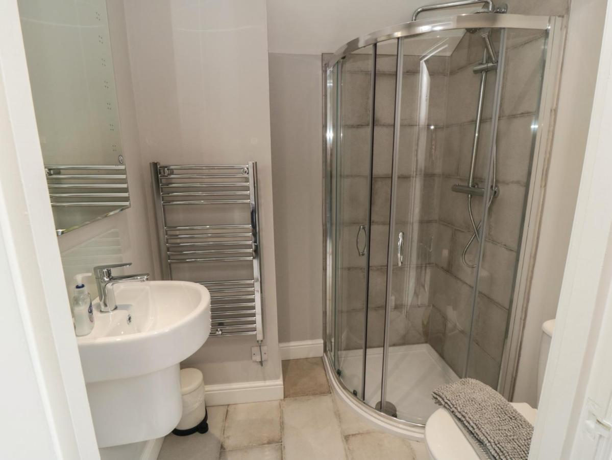 Spinnaker House Скарборо Экстерьер фото